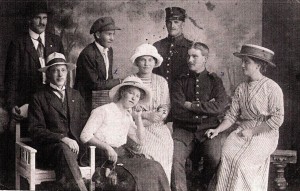 Barnen från Storrydet efter 1912 sannolikt Ruben, Isak, Tekla och Elisabeth