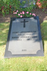 Isak o Annas grav