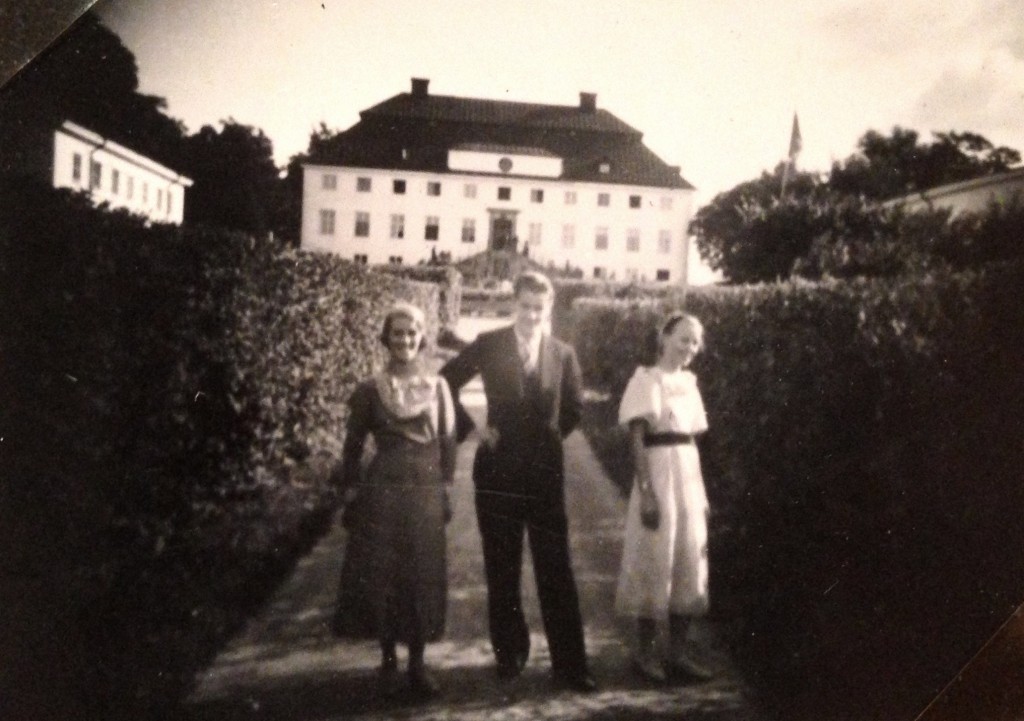 1. Ungdom Ekebyholm, Alva o Vivian o Willis