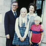 Anna, Hugo, A-L o Kenneth