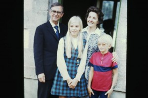 Anna, Hugo, A-L o Kenneth