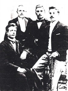 Josef Johansson andra från hö bredvid John A B