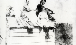 Julia Isaacson (Rosenqvist) action